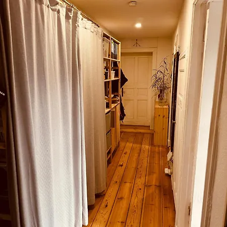 홈스테이 Private 10sqm In Shared Flat Near Schoenhauser Allee 베를린