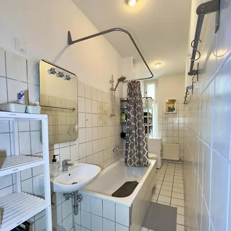 Homestay szállás Private 10sqm In Shared Flat Near Schoenhauser Allee