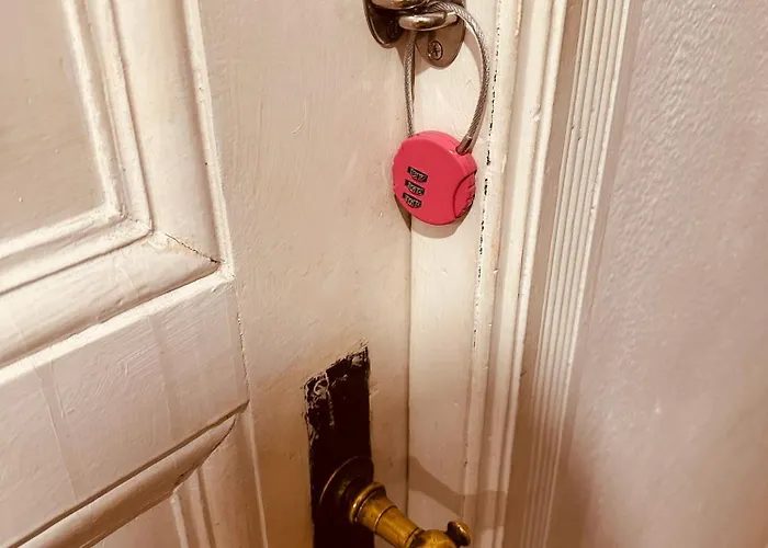 Private 10sqm In Shared Flat Near Schoenhauser Allee * Berlino