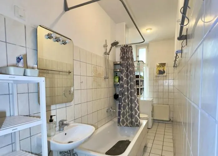 Homestay szállás Private 10sqm In Shared Flat Near Schoenhauser Allee