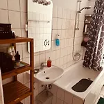 Private 10sqm In Shared Flat Near Schoenhauser Allee Pansiyon Berlin